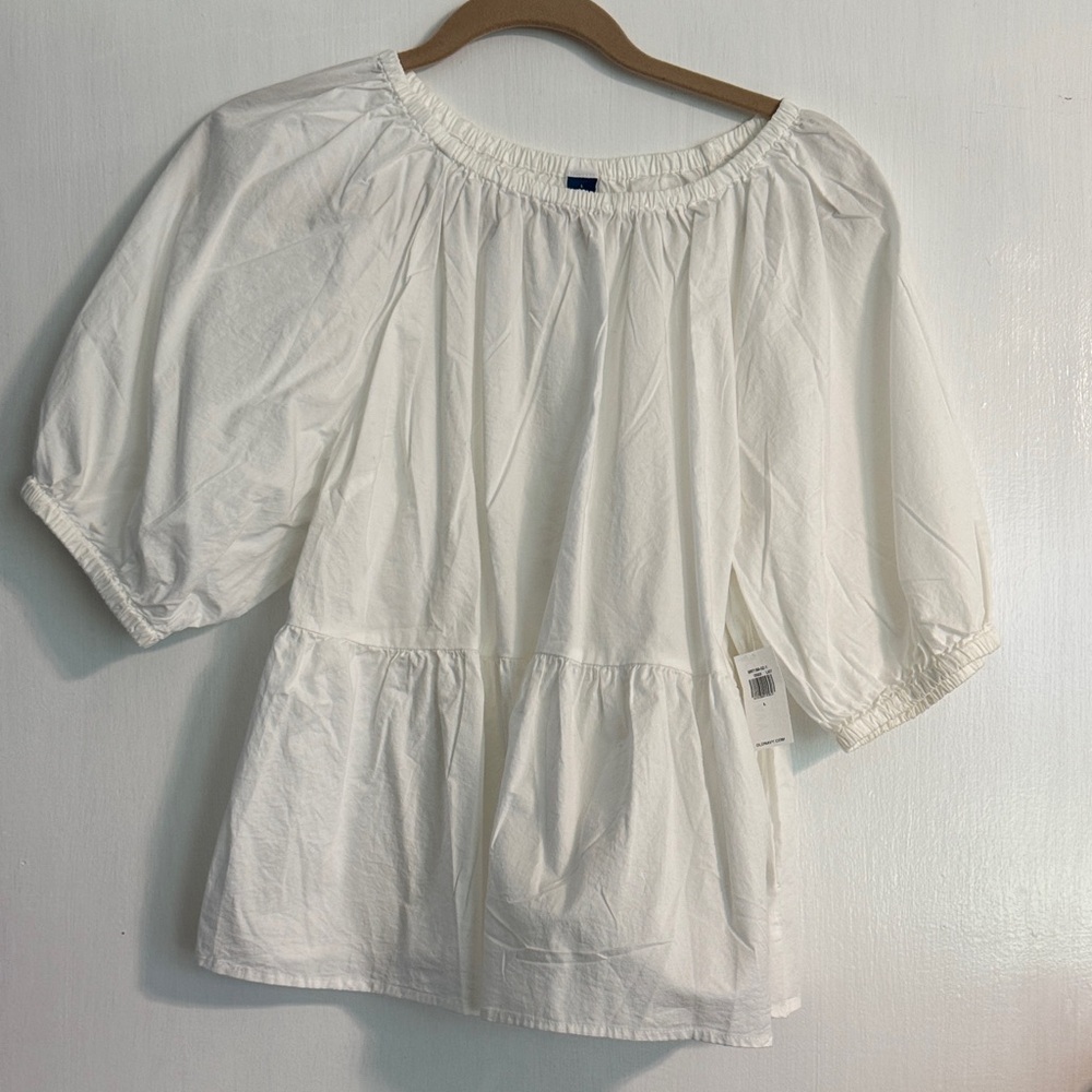 NWT Old Navy White Blouse with Puff Sleeves and cut-out back detail